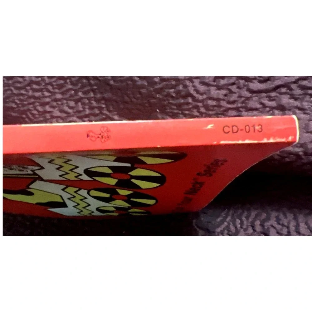 CD-013 holiday Learning Activity Ideas Reading Math Stick Out Your Neck 1979 New